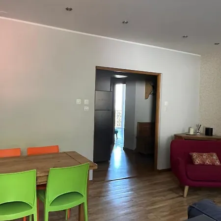 Onlysaintg - Bernadette Spacious 4 Bedrooms Great Views, 120 M2 Only 500m From The Centre And Lift Great Year Round